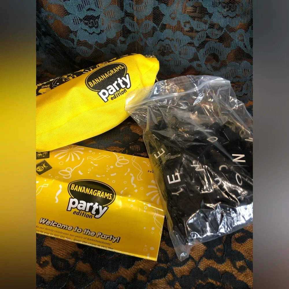 Bananagrams Party Edition BNWT